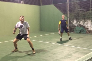 tenis padel grama